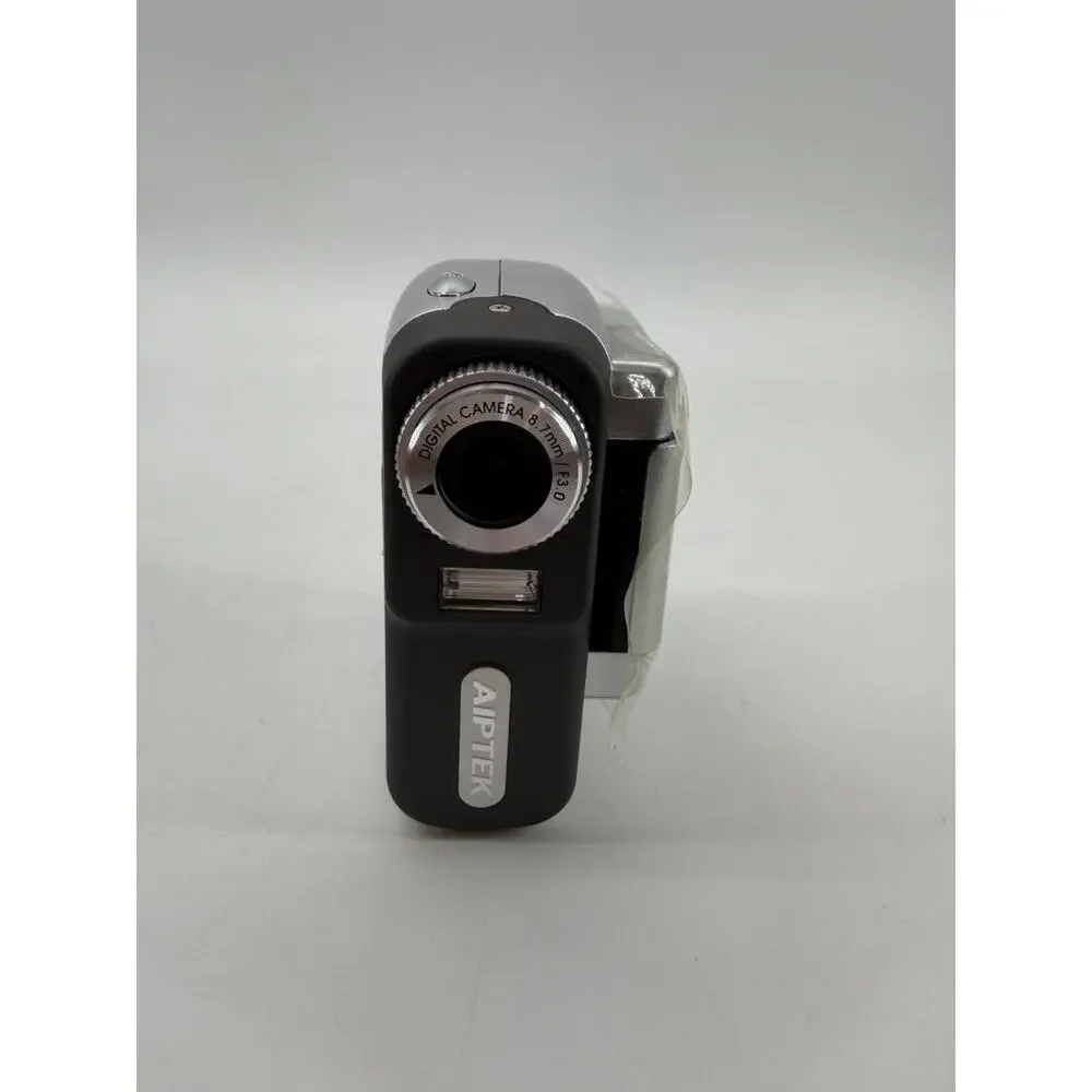 Aiptek Pocket DV 5100M 5MP Digital Camcorder New Missing Rubber Port Cover